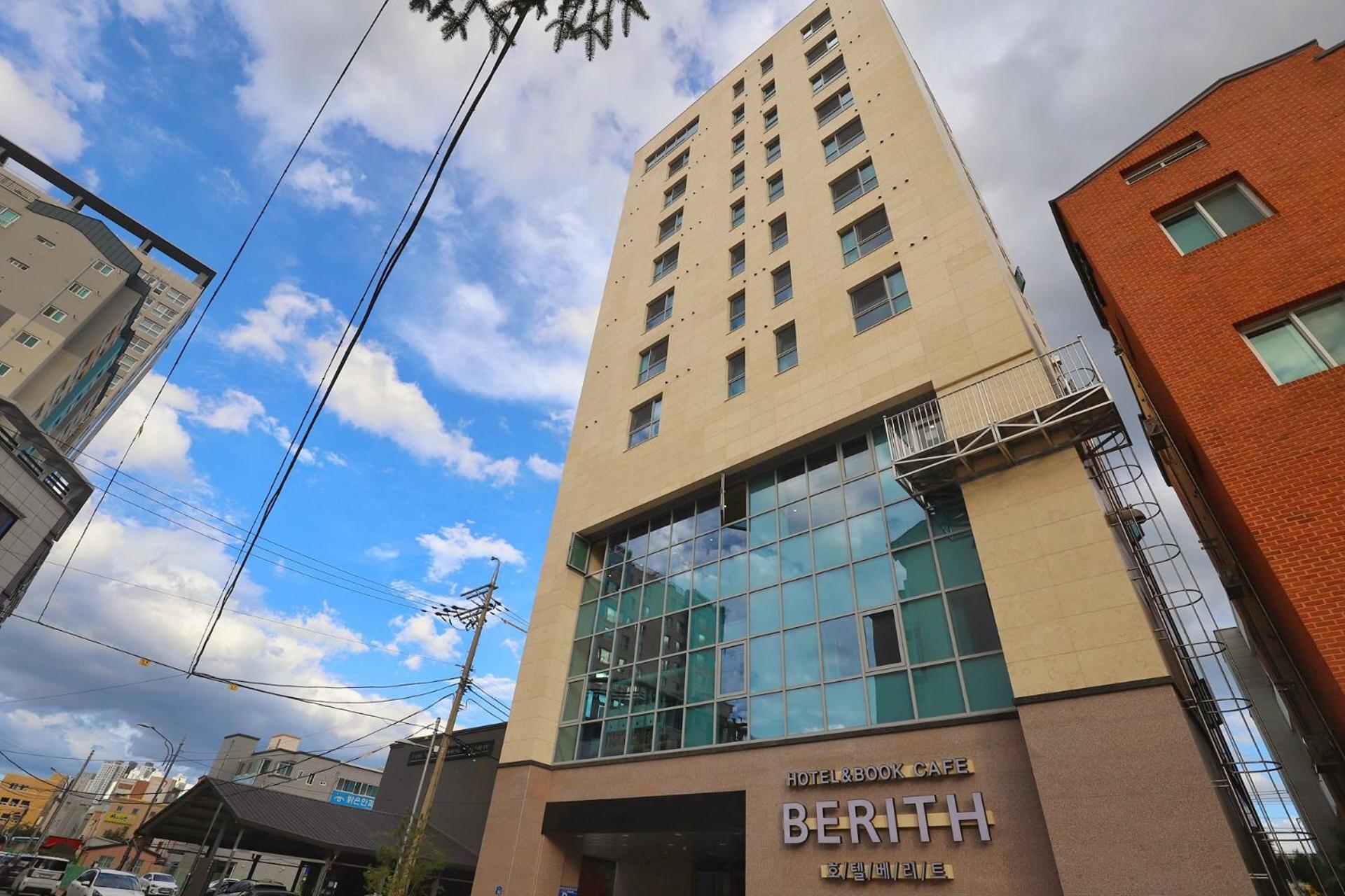 Berith Hotel Sokcho Exterior photo